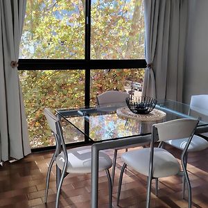 Luminoso Ambiente, con cochera en lo mejor de La Perla